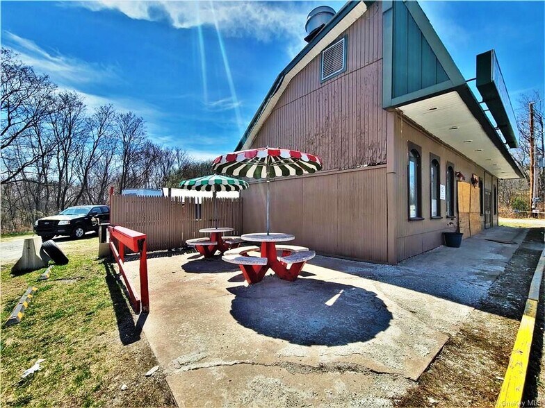 1501 State Route 52, Liberty, NY for sale - Building Photo - Image 1 of 23