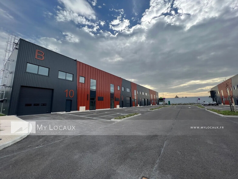 Flex in SAINT-OUEN-L'AUMONE for lease - Building Photo - Image 2 of 4