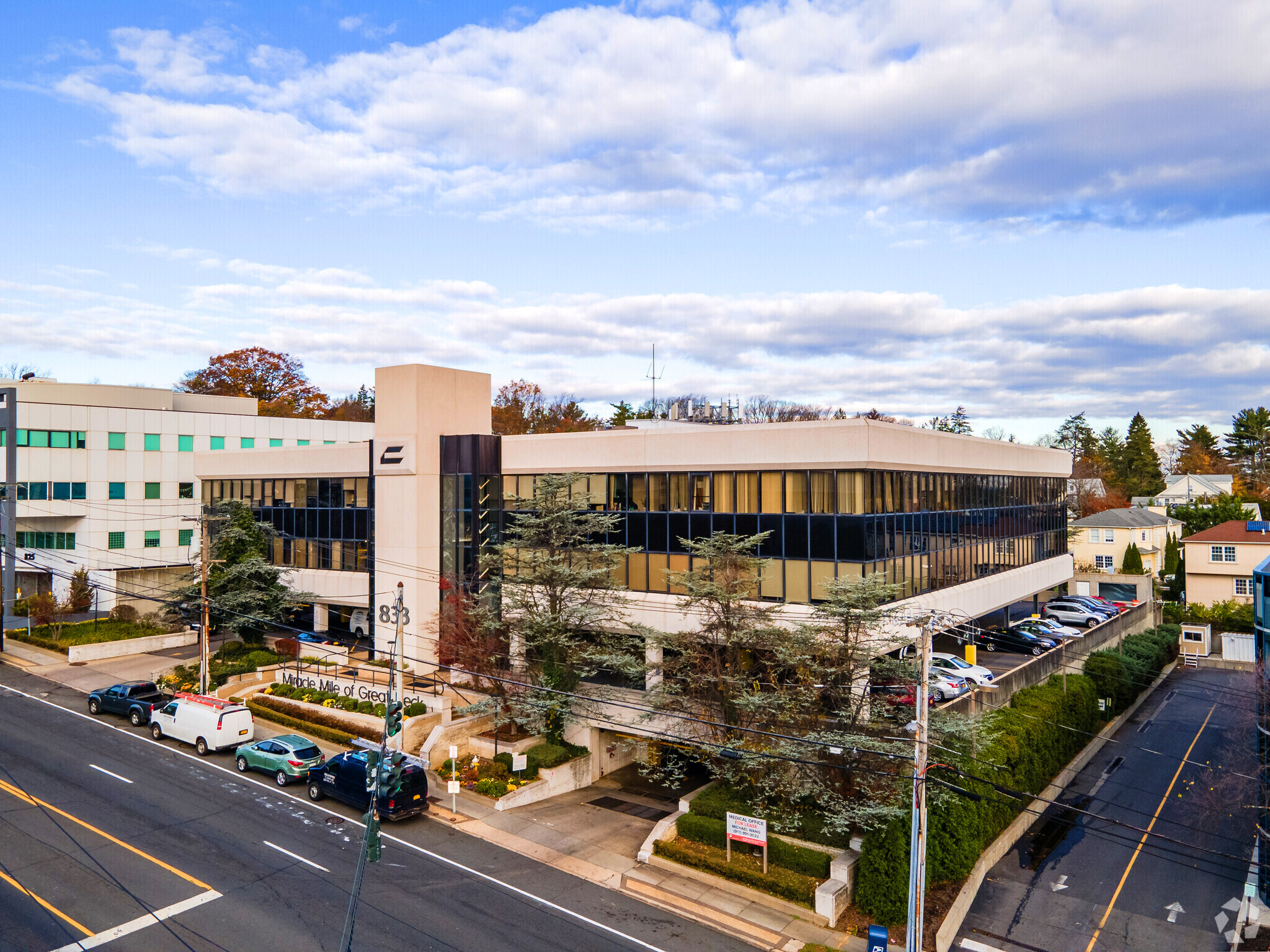 833 Northern Blvd, Great Neck, NY for lease Building Photo- Image 1 of 17