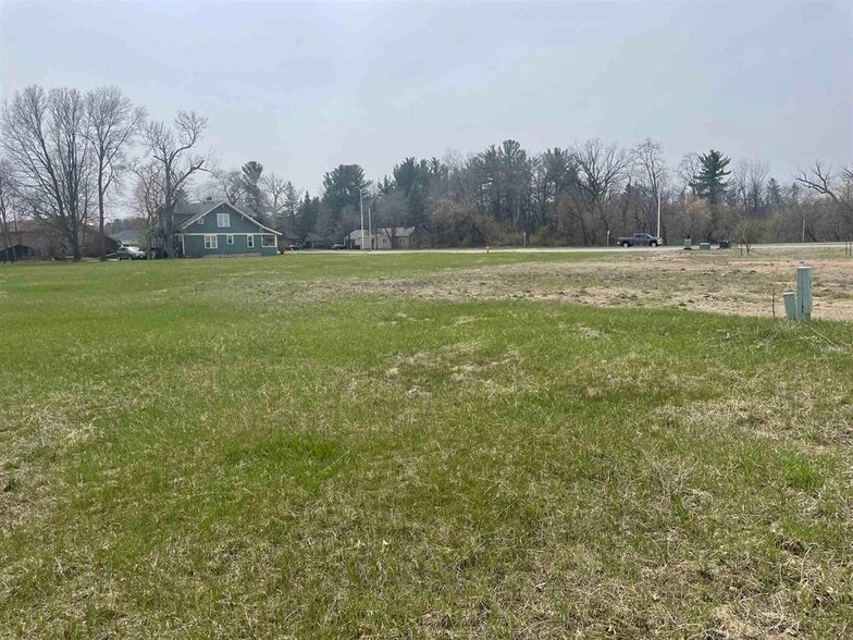 2200 Post Rd, Stevens Point, WI for sale - Building Photo - Image 1 of 5