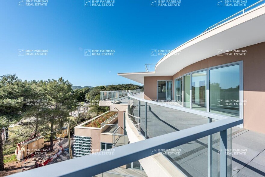 Office in Biot for lease - Building Photo - Image 3 of 21