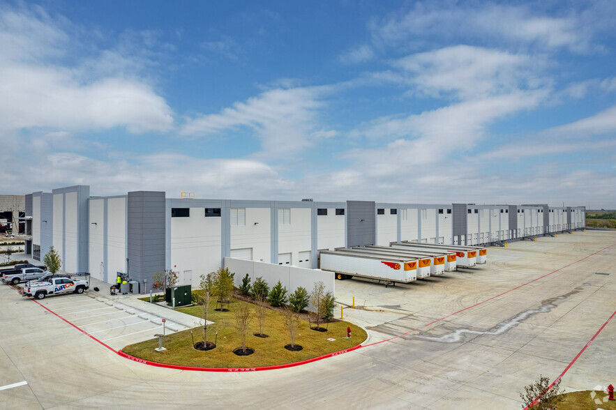 3212 E Pecan St, Pflugerville, TX for lease - Building Photo - Image 3 of 11