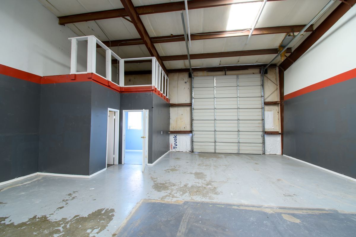 10893 Dyer St, El Paso, TX for lease Interior Photo- Image 1 of 21