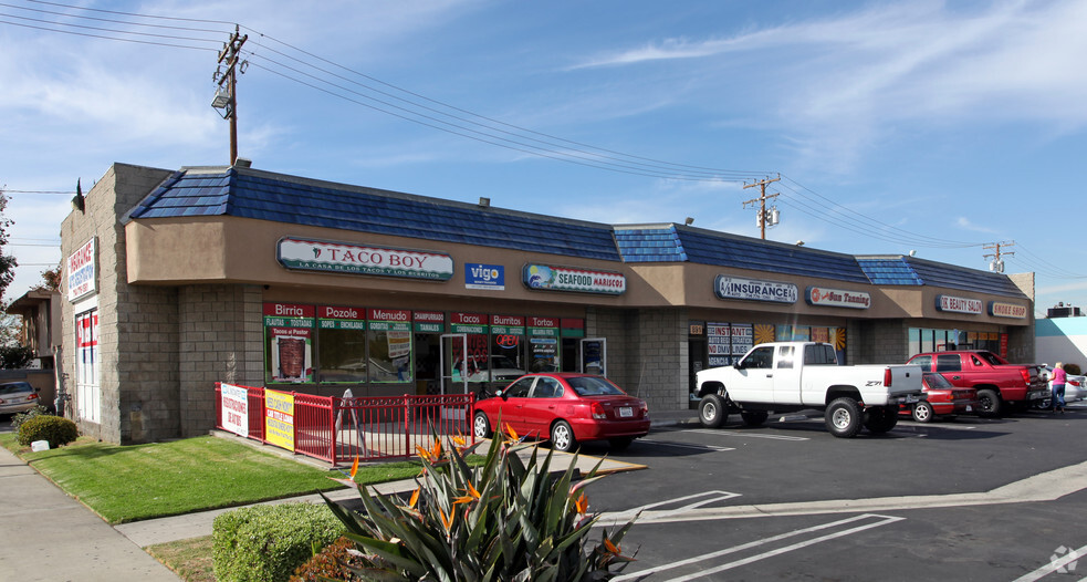 875-895 S Euclid St, Anaheim, CA for lease - Building Photo - Image 1 of 3