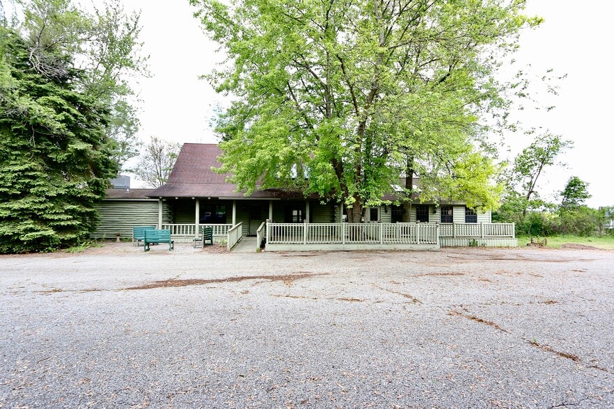 215 IN-120, Fremont, IN for sale - Primary Photo - Image 1 of 12