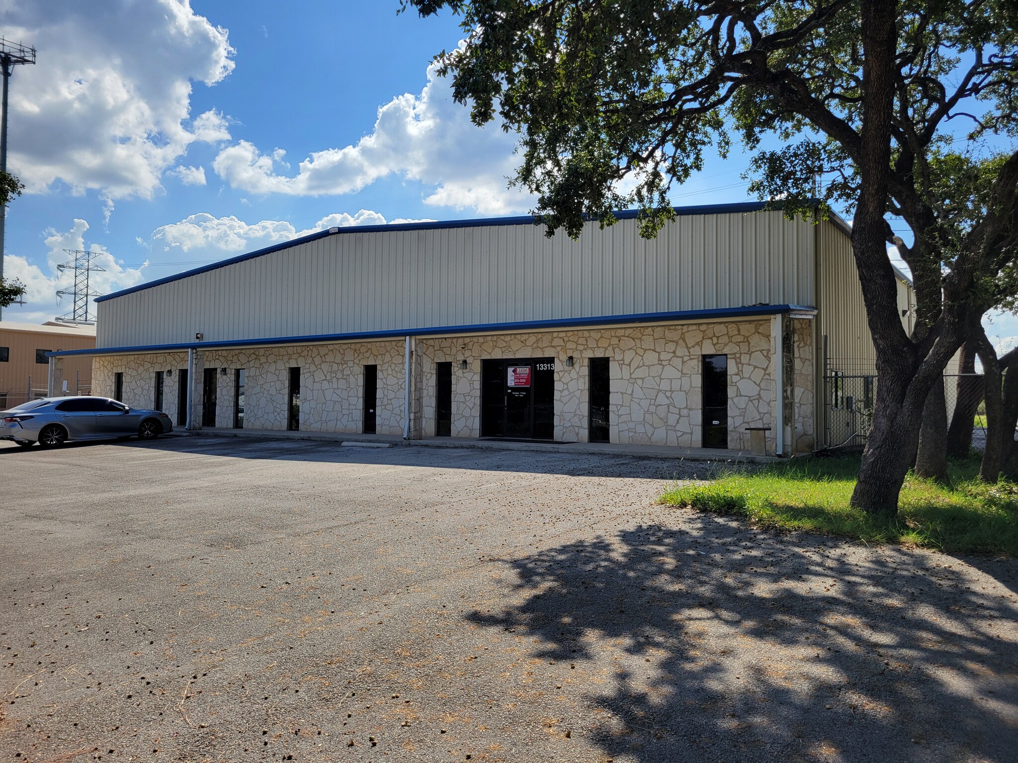 13313 Western Oak Dr, Helotes, TX for sale Primary Photo- Image 1 of 1