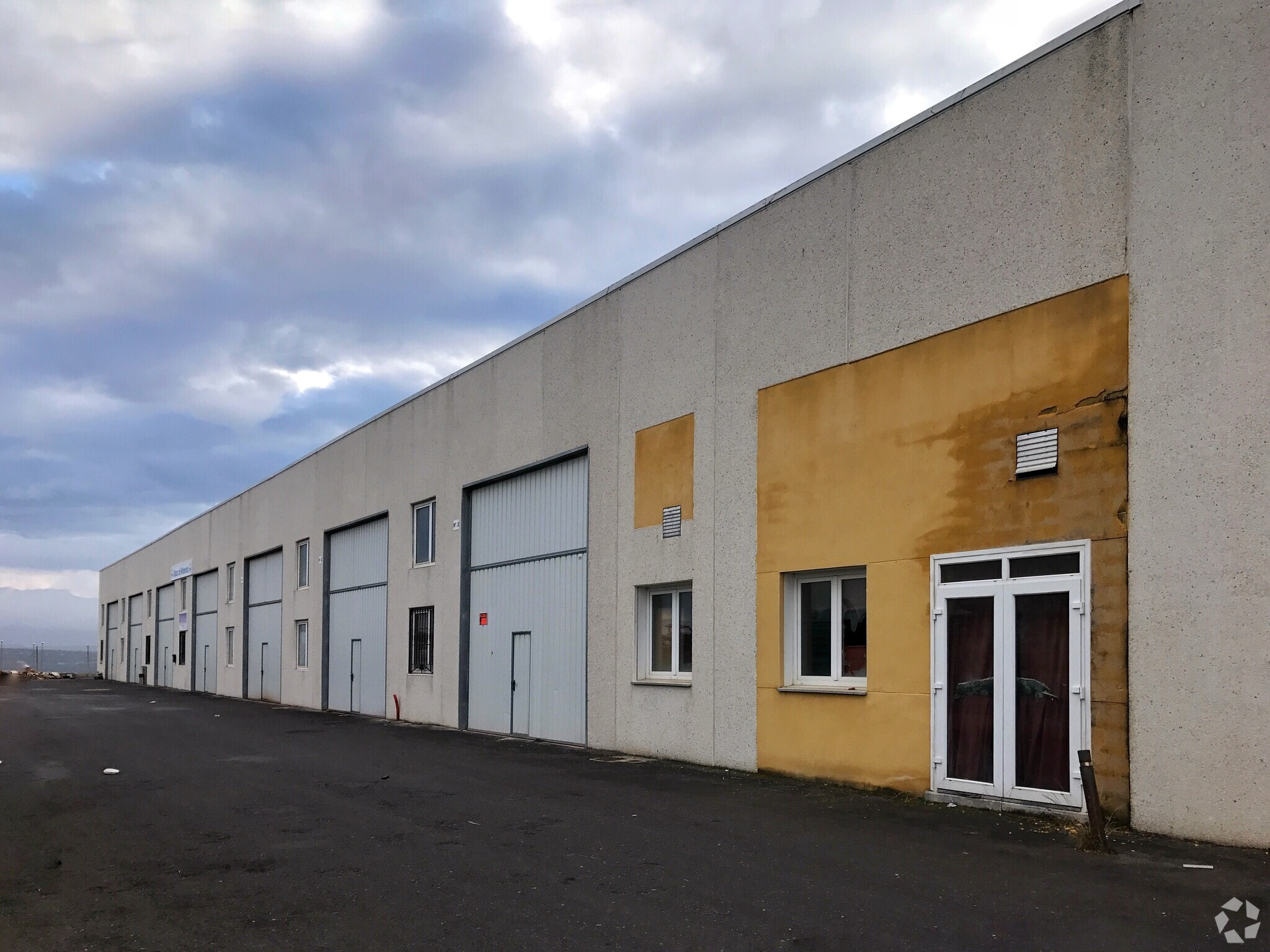 Polígono Industrial Vicolozano, 38, Ávila, Ávila for sale Primary Photo- Image 1 of 1