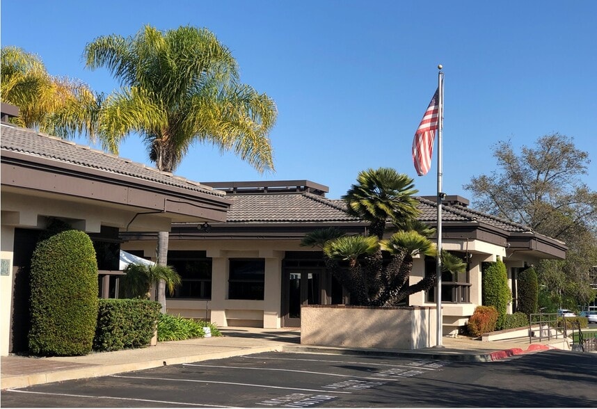 6336 Greenwich Dr, San Diego, CA for lease - Building Photo - Image 2 of 11