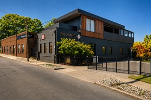 King Plow Art Center - Bar