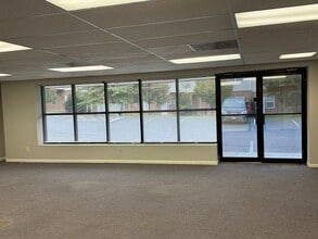 3290 Pine Orchard Ln, Ellicott City, MD for lease Interior Photo- Image 1 of 4