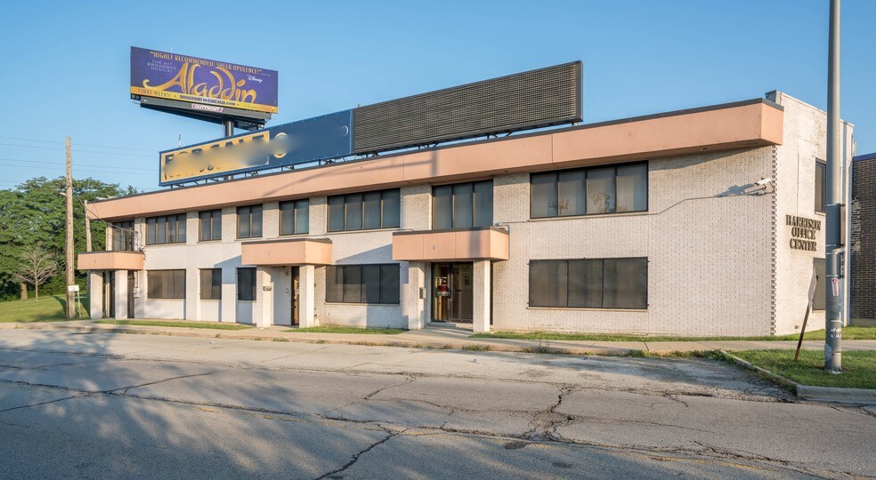 2625 Harrison St, Bellwood, IL 60104