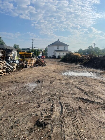 1112 Middle River Rd, Middle River, MD for lease - Building Photo - Image 1 of 5