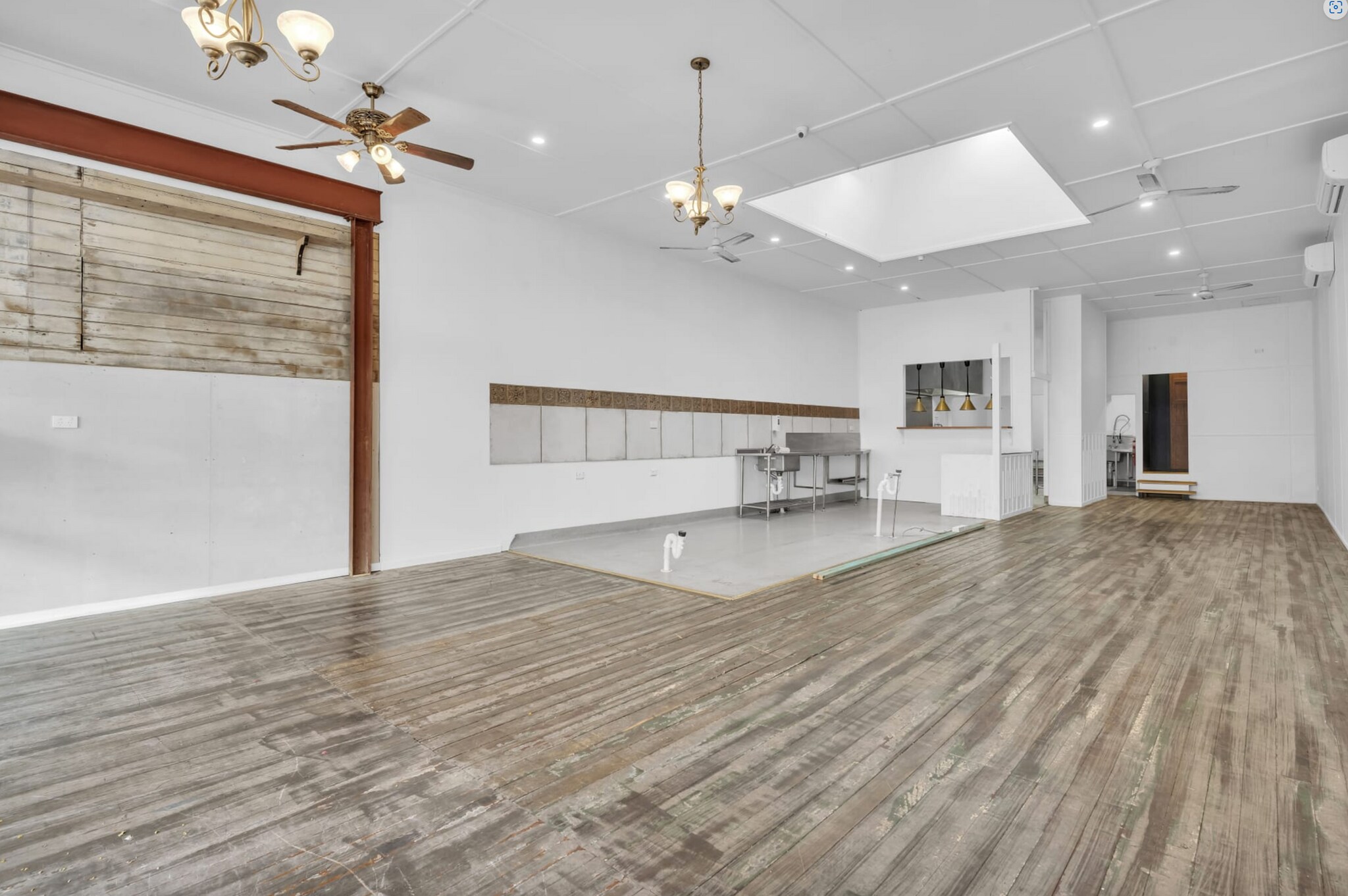 124 Mary St, Gympie for lease Interior Photo- Image 1 of 5