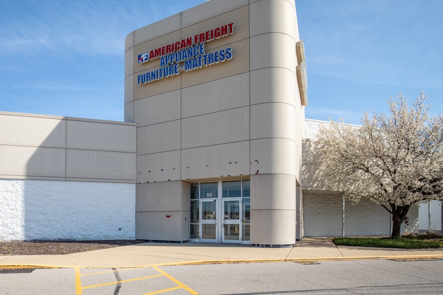 47-67 Ludwig Dr, Fairview Heights, IL for lease - Building Photo - Image 2 of 43