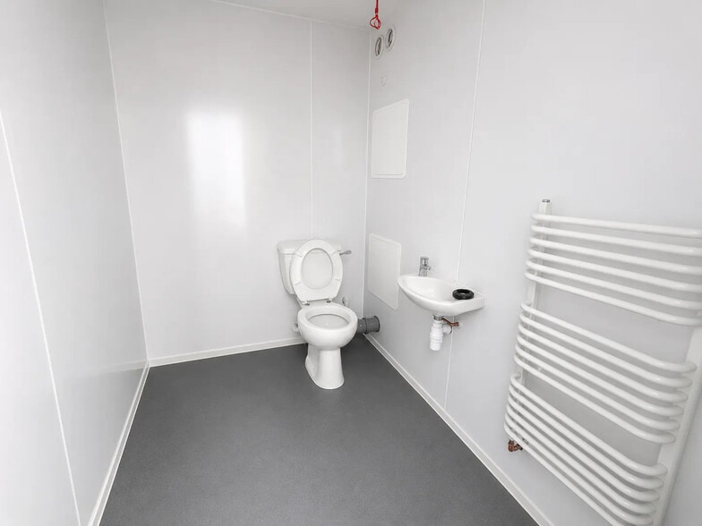 Main St, Perth for lease - Building Photo - Image 3 of 6