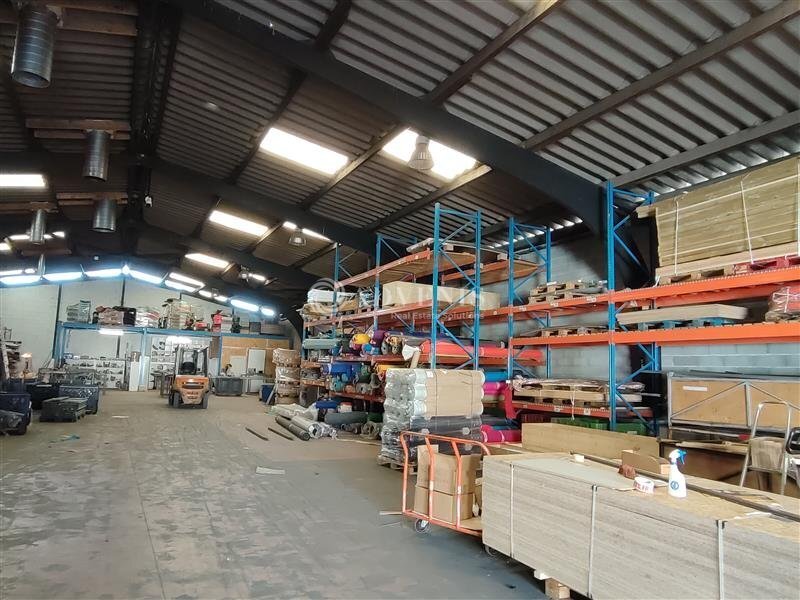 Industrial in Vendargues for lease Interior Photo- Image 1 of 4