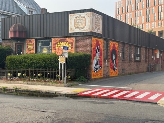 236 Pearl St, Somerville, MA for lease - Building Photo - Image 2 of 6