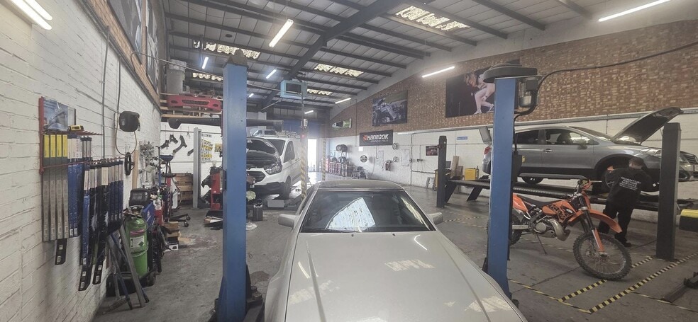 Edison Rd, Eastbourne for sale - Building Photo - Image 2 of 9