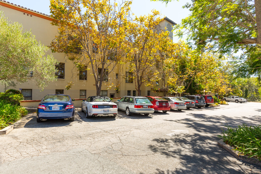 555 Soquel Ave, Santa Cruz, CA for lease - Building Photo - Image 3 of 11