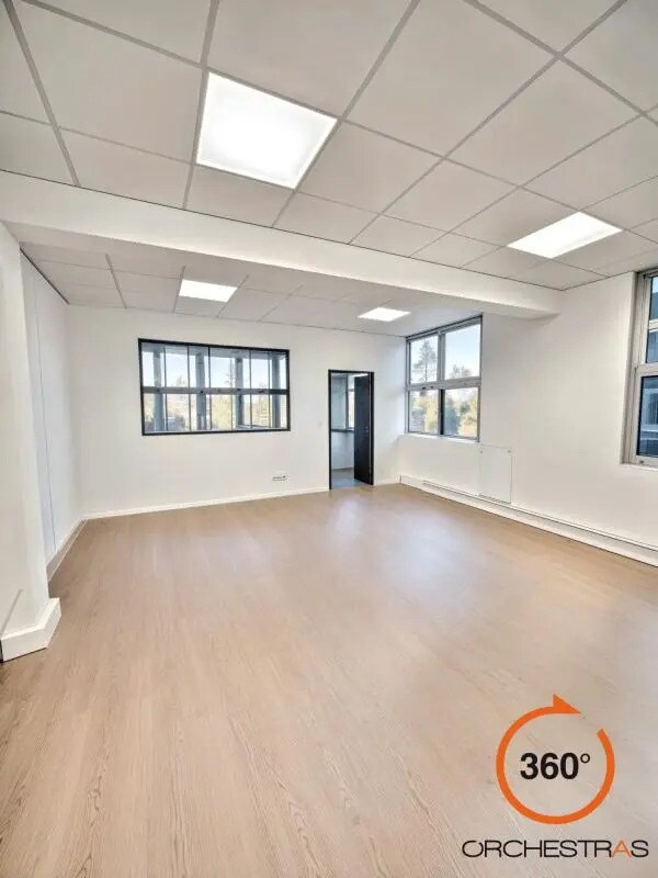 Vente Bureaux 90 m² - Photo 1