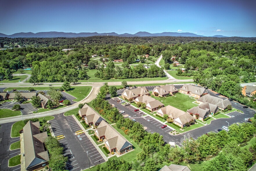 661 Emory Valley Rd, Oak Ridge, TN for lease - Building Photo - Image 2 of 5