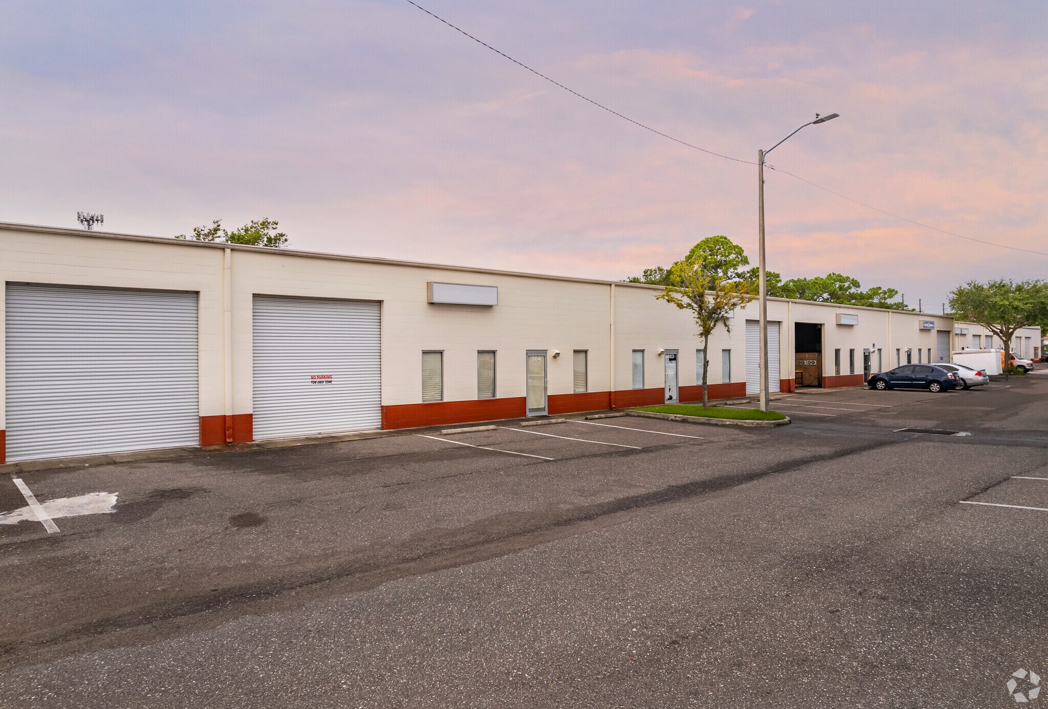 13355 Belcher Rd, Largo, FL 33773