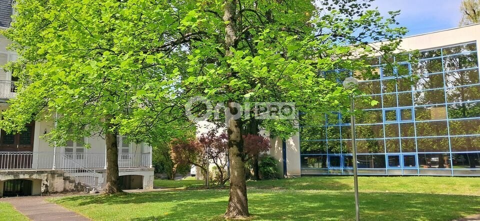Office in Pau for lease - Building Photo - Image 2 of 8