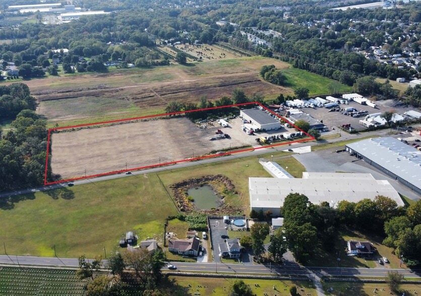 800 Mount Holly Rd, Edgewater Park, NJ for lease - Aerial - Image 2 of 5