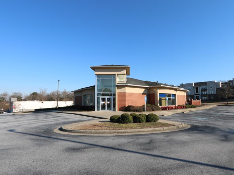 655 W Wade Hampton Blvd, Greer, SC for sale Building Photo- Image 1 of 1