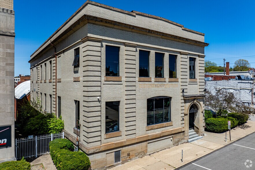 20 S Balph Ave, Pittsburgh, PA for sale - Building Photo - Image 2 of 33