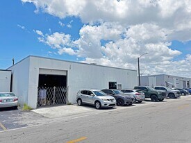 Hialeah Warehouse + Exterior Storage - Warehouse