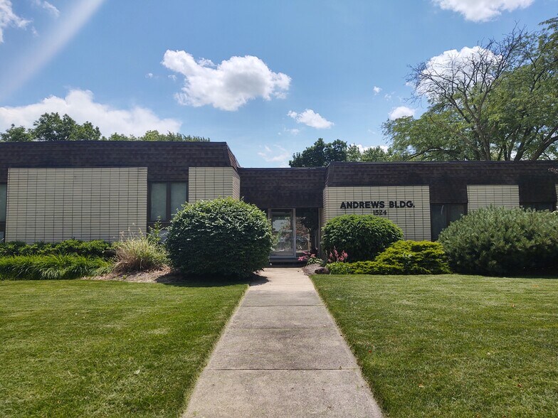 1524 E Stroop Rd, Kettering, OH for sale - Building Photo - Image 1 of 1