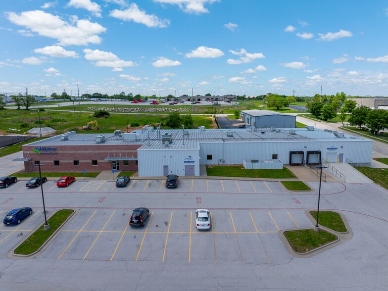 2835 N Oak Grove Ave, Springfield, MO for sale - Building Photo - Image 3 of 12