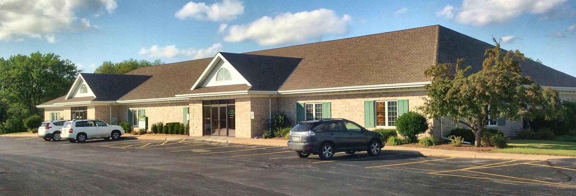 1585 Allouez Ave, Green Bay, WI 54311