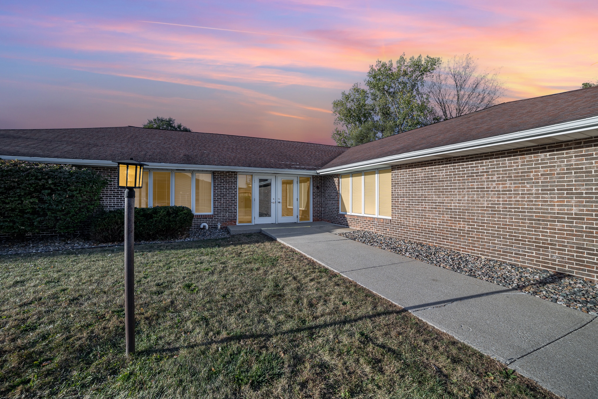 3150 Hallmark Ct, Saginaw, MI for sale Primary Photo- Image 1 of 32