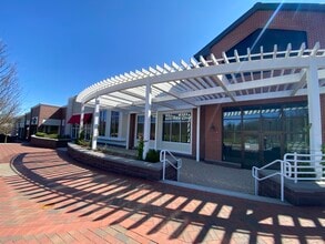 21 Ensign Dr, Avon, CT for lease Building Photo- Image 2 of 4