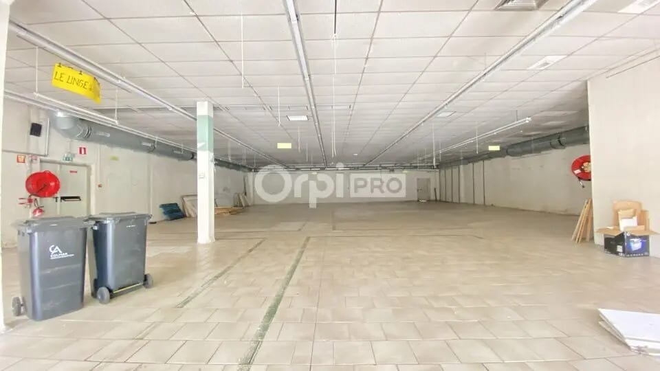 Retail in Colmar for lease - Interior Photo - Image 2 of 5