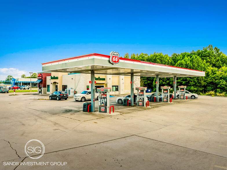 1208 W Panola St, Carthage, TX for sale - Building Photo - Image 1 of 1