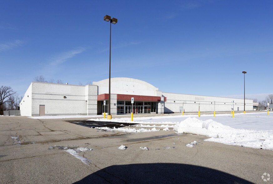 804 S 13th St, Decatur, IN for sale - Primary Photo - Image 1 of 1