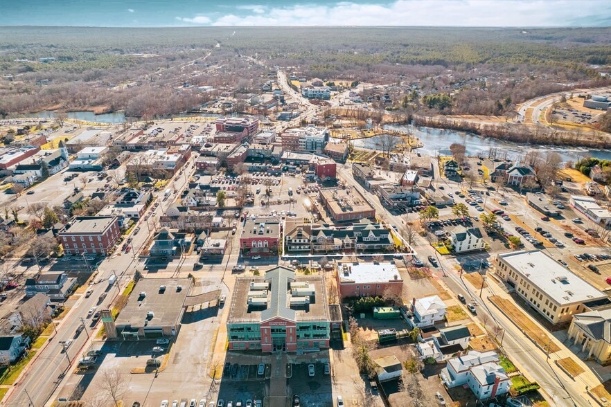 33 W 2nd St, Riverhead, NY for sale - Aerial - Image 2 of 29