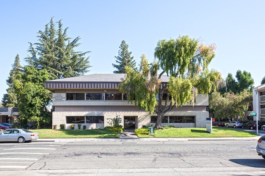 77 Scripps Dr, Sacramento, CA for lease - Building Photo - Image 1 of 1