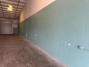 720 Wesley Ave, Tarpon Springs, FL for lease Interior Photo- Image 2 of 8