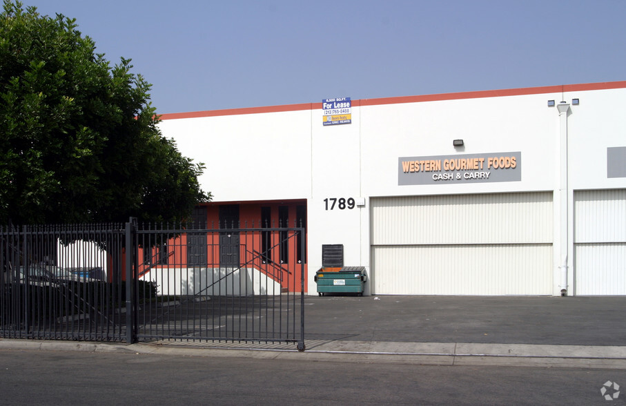 1771-1837 E 46th St, Los Angeles, CA for lease - Building Photo - Image 3 of 39