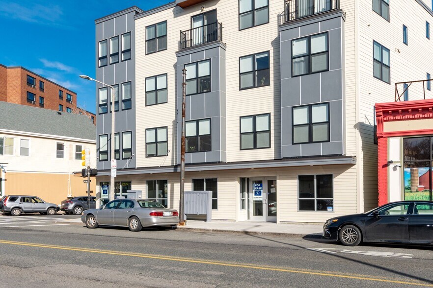 120 South St, Jamaica Plain, MA 02130