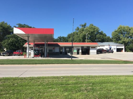 302 E Main St, Lamoni, IA for sale Primary Photo- Image 1 of 1