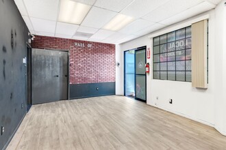 801-833 W Valley Blvd, Colton, CA for lease Interior Photo- Image 2 of 4