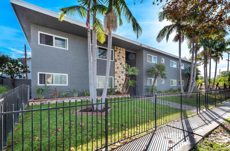 929 S Townsend St, Santa Ana, CA 92704