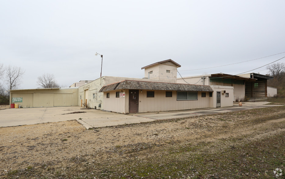 1192 E IL Route 64, Oregon, IL for sale - Primary Photo - Image 1 of 4