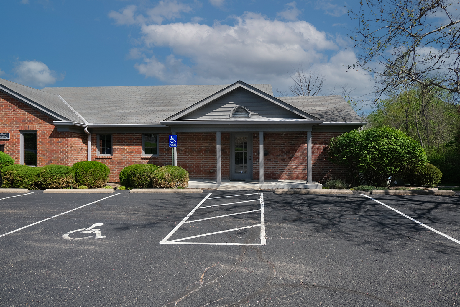 7527 State Rd, Cincinnati, OH for sale Building Photo- Image 1 of 1