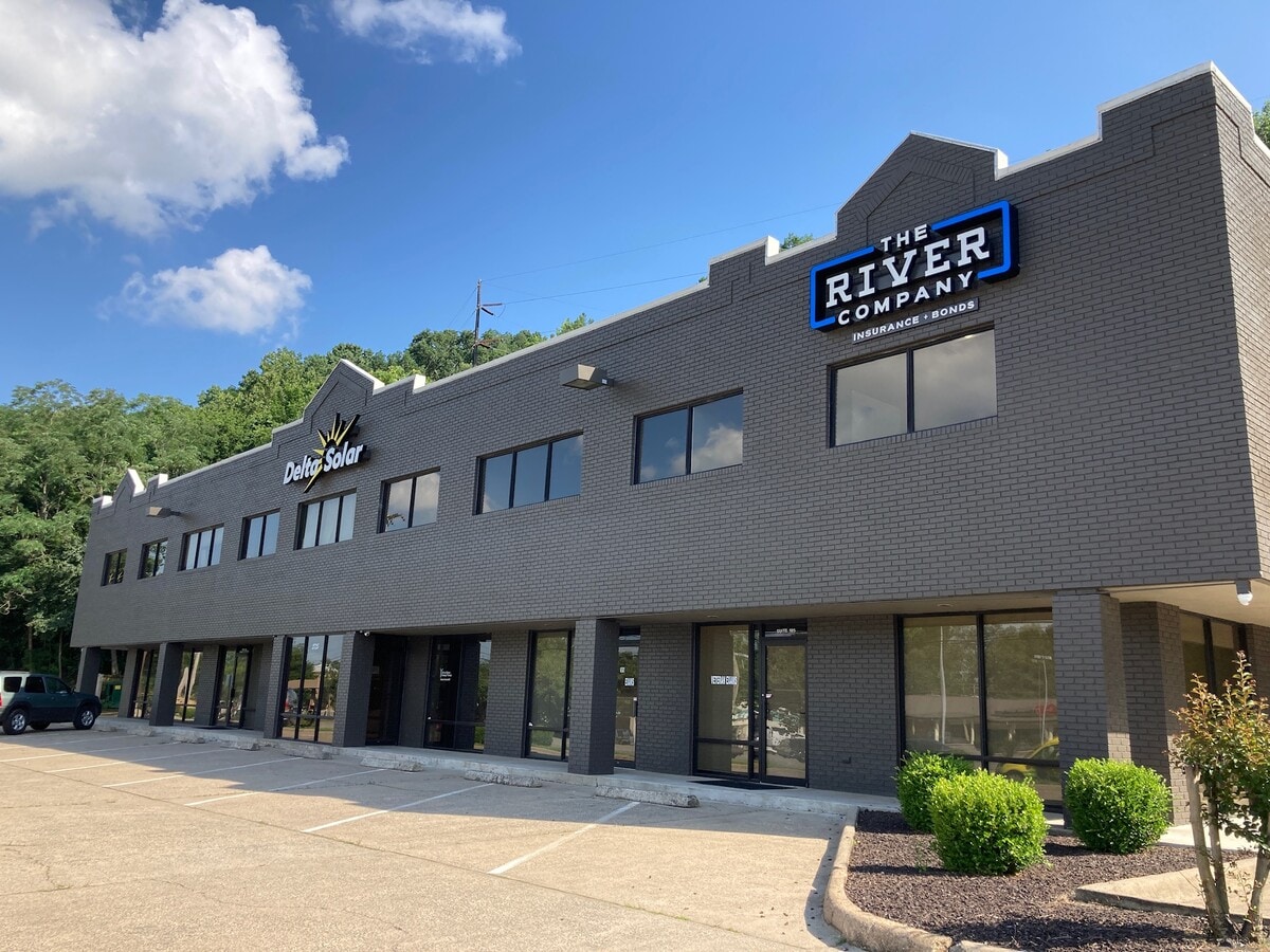 2725 Cantrell Rd, Little Rock, AR 72202 Cantrell Valley Plaza